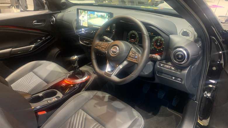 Nissan Juke 1.0 DiG-T Tekna 5dr Petrol Hatchback